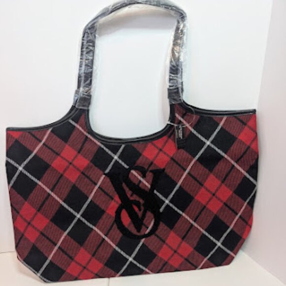 NWT Never Used Victoria’s Secret Plaid Tote Bag & Cozy Blanket Set - Picture 1 of 9